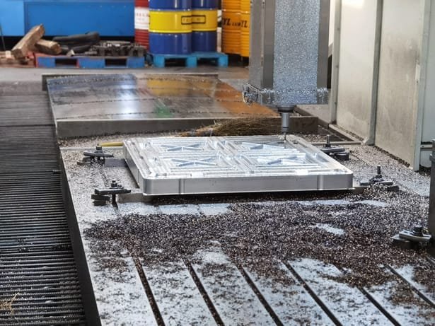 pallet mold manufacturing workshop