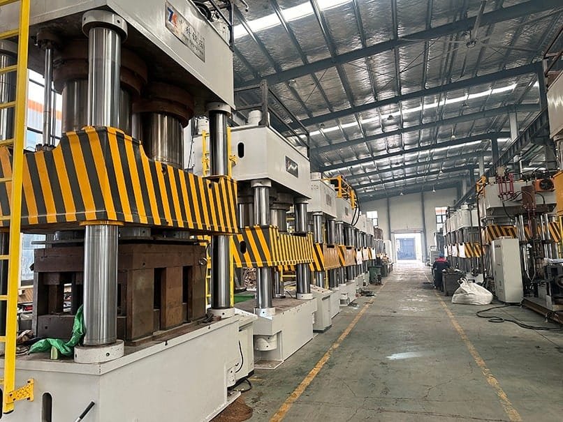 1600 tons presswood pallet machine