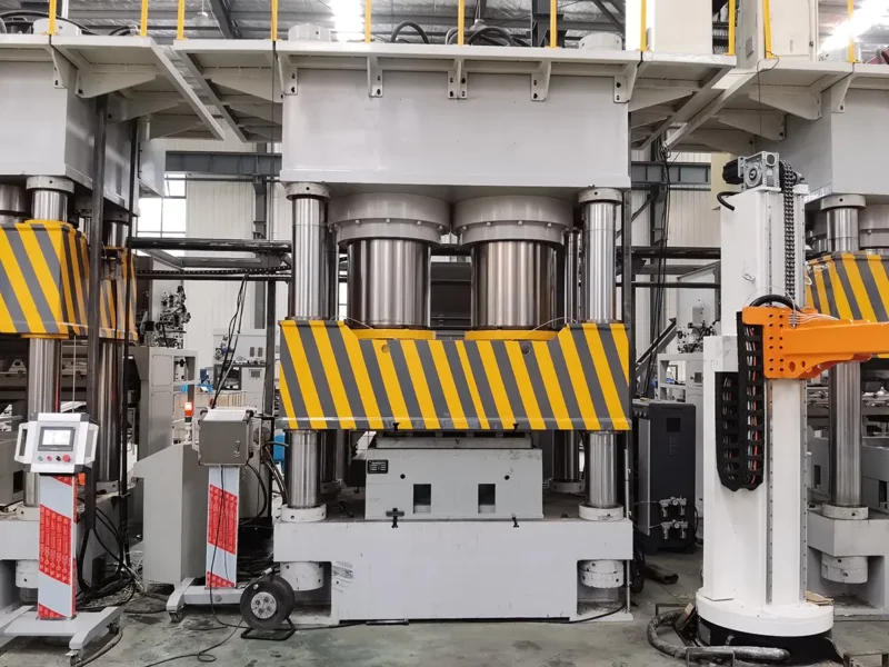 Presswood Pallet Machine