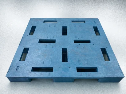 Plastic pallet made from recycled plastic