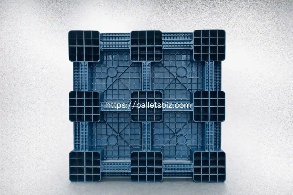 Plastic pallet made from recycled plastic (1)